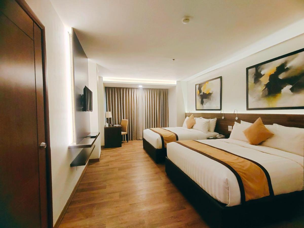 Hotel Marciano Calamba  Bagian luar foto